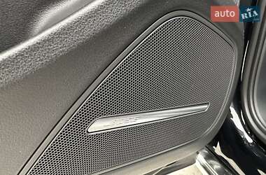 Седан Audi A8 2013 в 