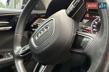 Седан Audi A8 2013 в 