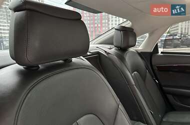 Седан Audi A8 2013 в 