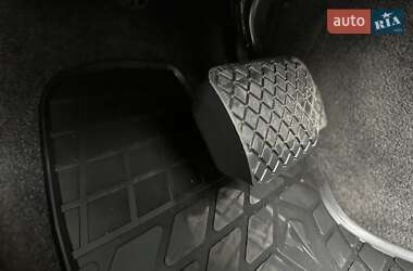 Седан Audi A8 2013 в 