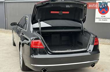 Седан Audi A8 2013 в 