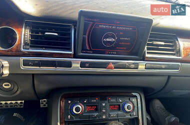 Седан Audi A8 2002 в 