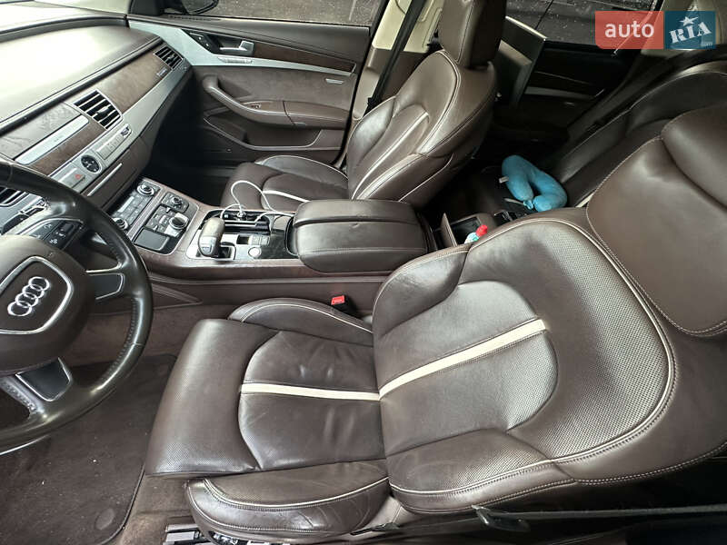 Седан Audi A8 2011 в Киеве