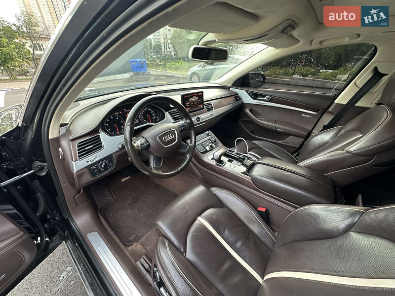 Седан Audi A8 2011 в Киеве