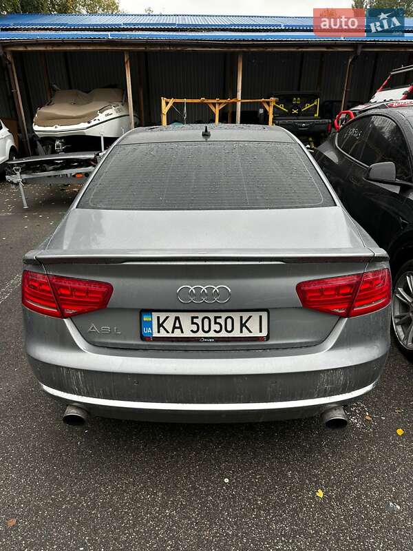Седан Audi A8 2012 в Киеве
