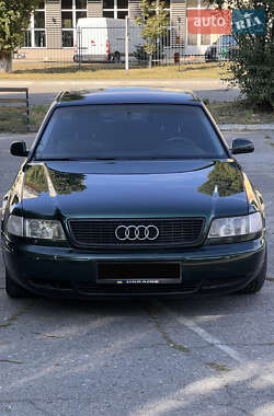 Седан Audi A8 1997 в Києві