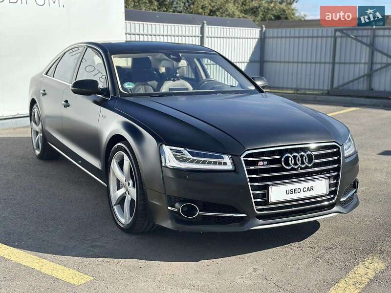 Седан Audi A8 2015 в Полтаве