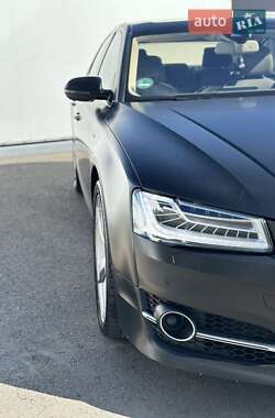 Седан Audi A8 2015 в 