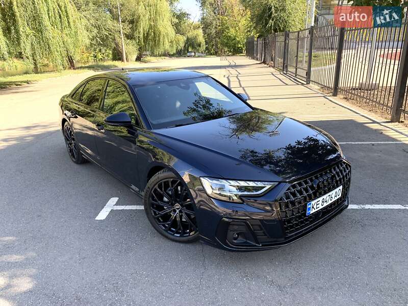 Седан Audi A8 2023 в Кривом Роге