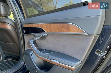 Седан Audi A8 2023 в 