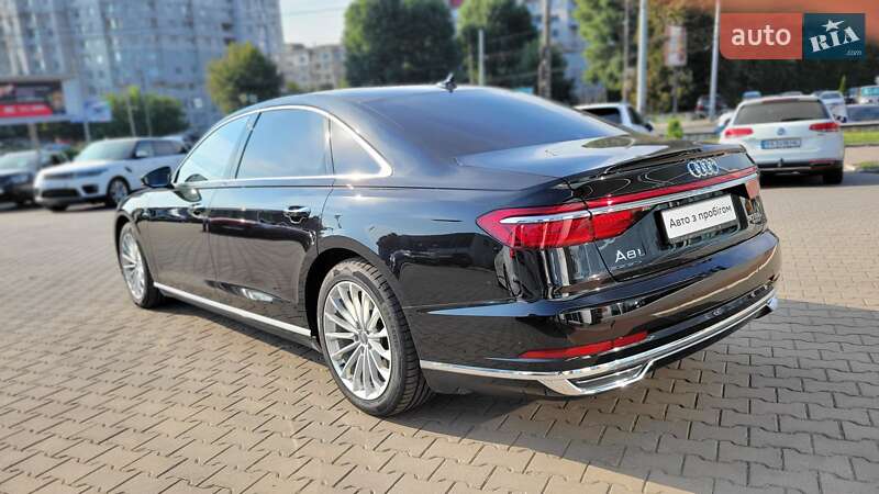 Седан Audi A8 2018 в Хмельницькому