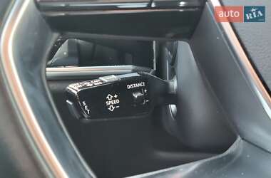 Седан Audi A8 2018 в 
