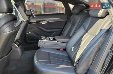 Седан Audi A8 2018 в 