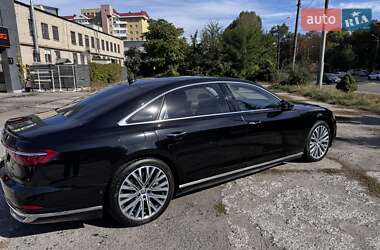 Седан Audi A8 2018 в 
