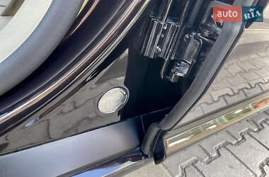 Седан Audi A8 2009 в 