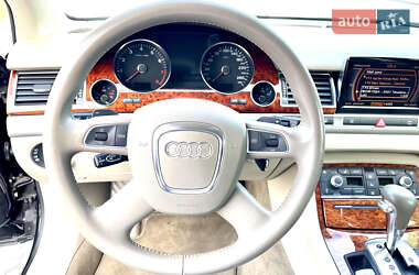 Седан Audi A8 2009 в 