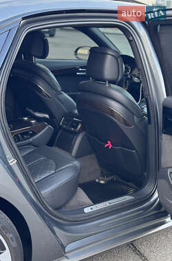 Седан Audi A8 2016 в 