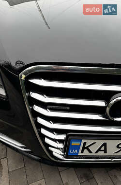 Седан Audi A8 2011 в 