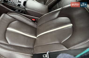 Седан Audi A8 2011 в 