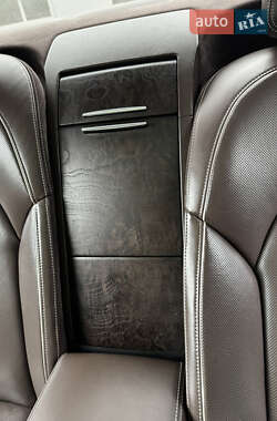Седан Audi A8 2011 в 