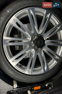 Седан Audi A8 2011 в 