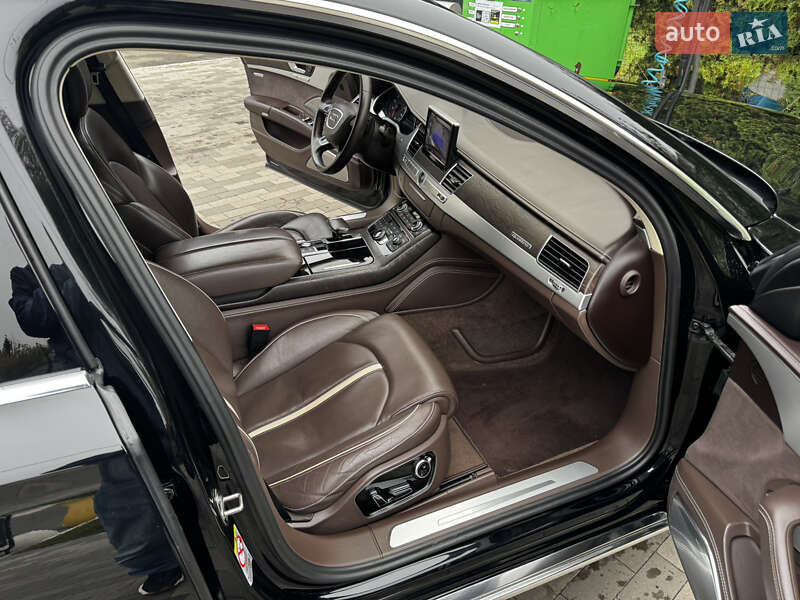 Седан Audi A8 2011 в Києві
