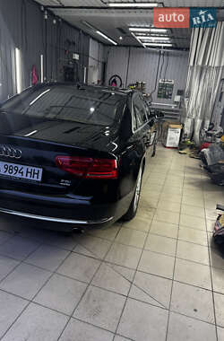 Седан Audi A8 2011 в 