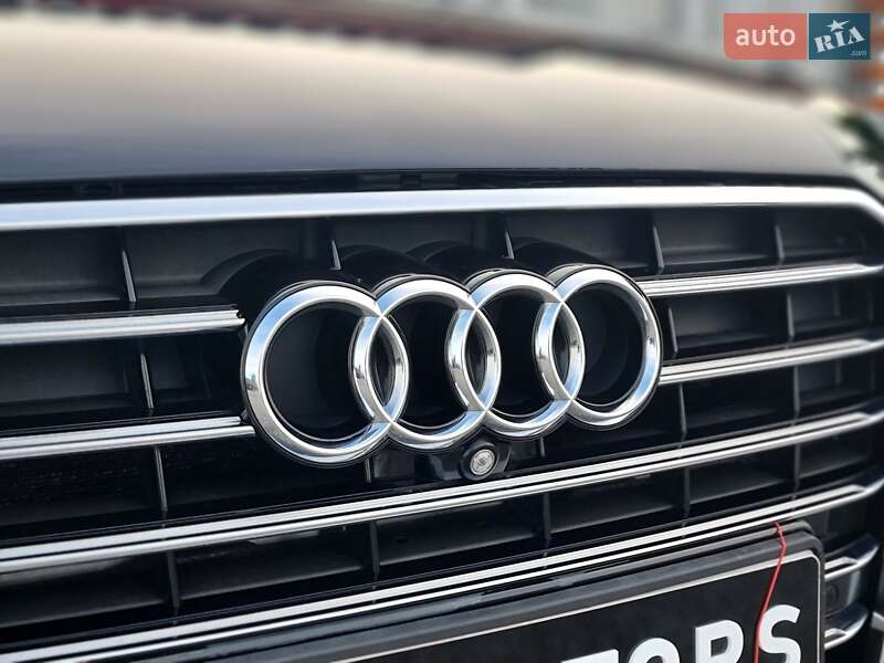 Седан Audi A8 2014 в Києві