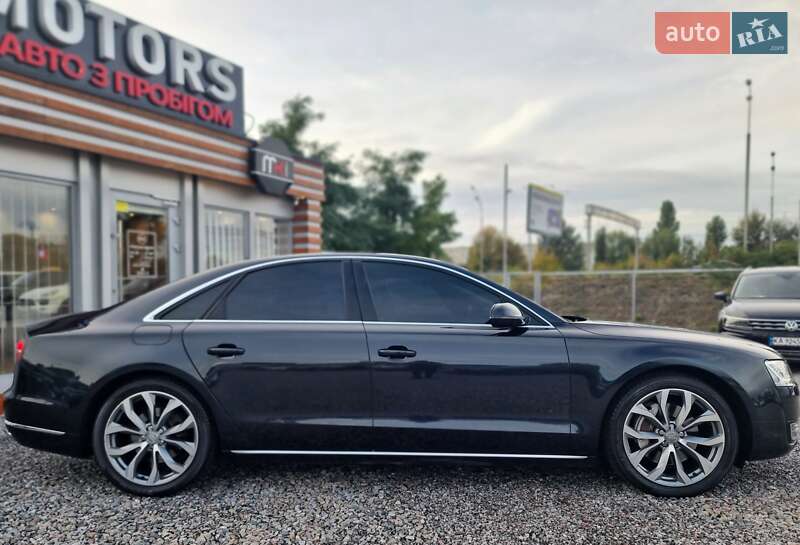 Седан Audi A8 2014 в Києві
