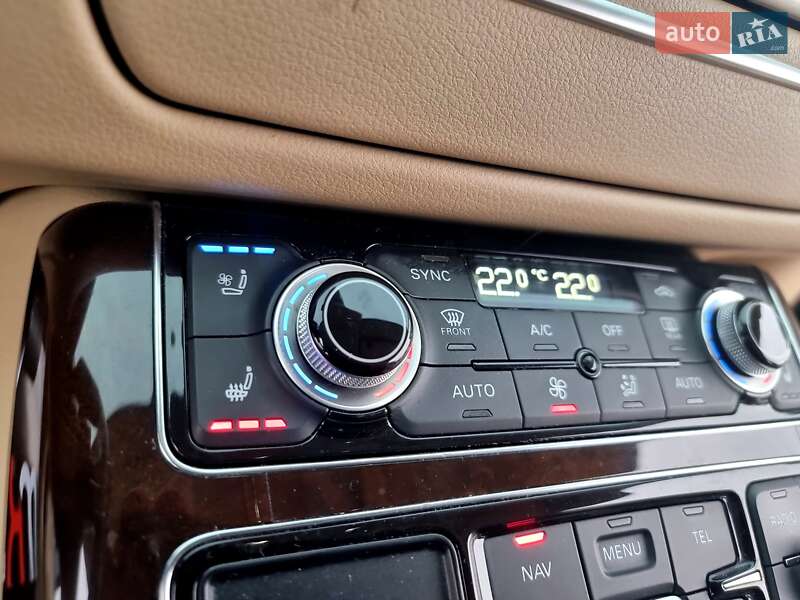 Седан Audi A8 2014 в Києві