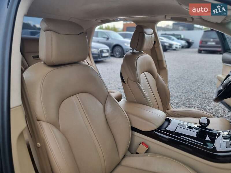 Седан Audi A8 2014 в Києві