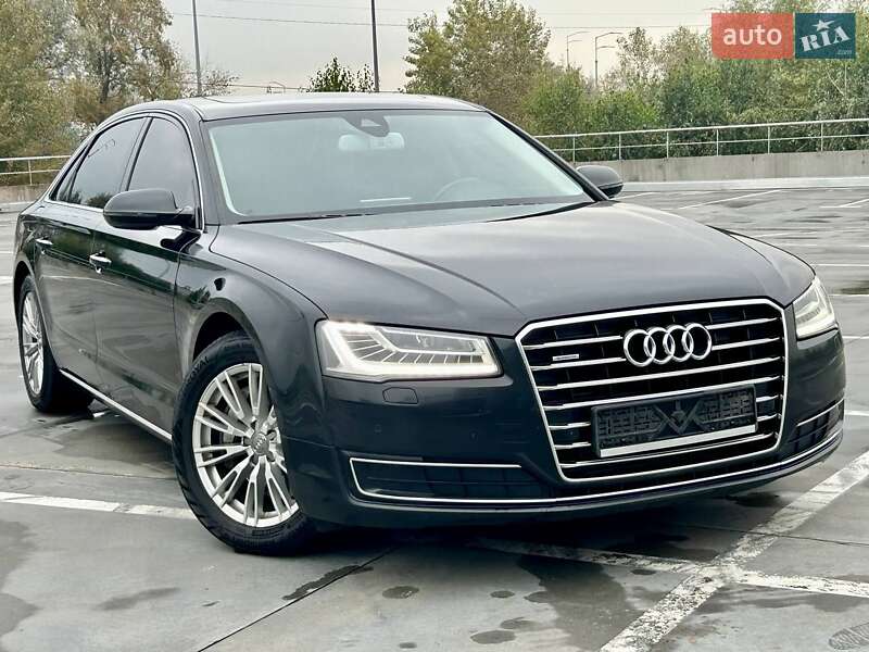 Седан Audi A8 2014 в Киеве