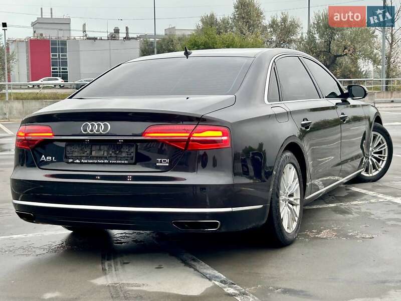 Седан Audi A8 2014 в Киеве