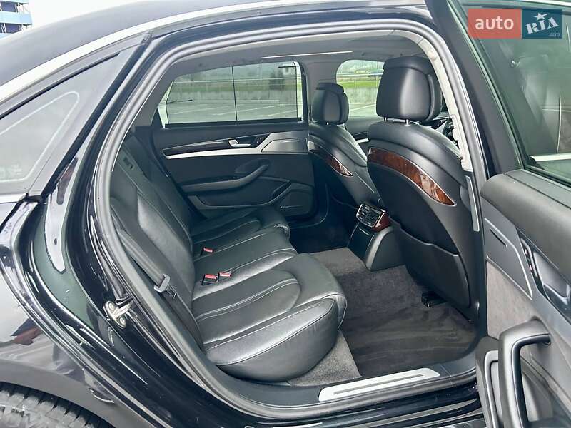 Седан Audi A8 2014 в Киеве
