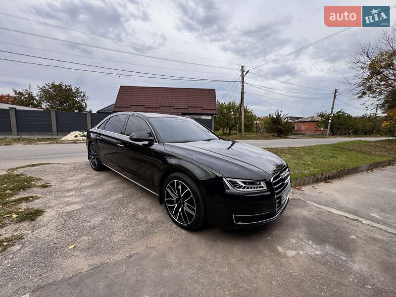 Седан Audi A8 2017 в Харкові