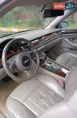 Седан Audi A8 2003 в 