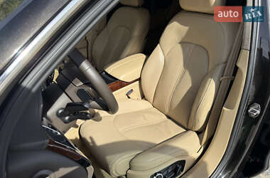 Седан Audi A8 2013 в 