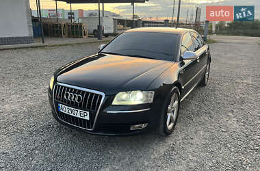 Седан Audi A8 2005 в 