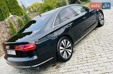 Седан Audi A8 2014 в 