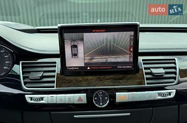 Седан Audi A8 2017 в 