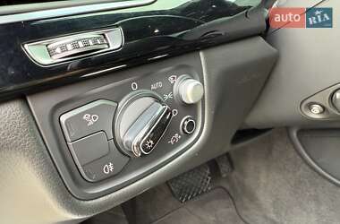 Седан Audi A8 2017 в 