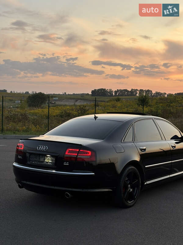 Седан Audi A8 2008 в Рівному