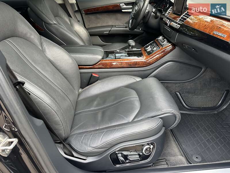 Седан Audi A8 2013 в Киеве