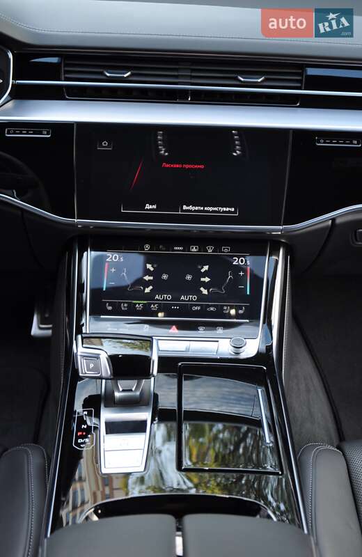 Седан Audi A8 2023 в Одессе
