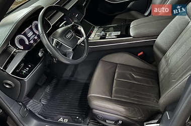 Седан Audi A8 2021 в 