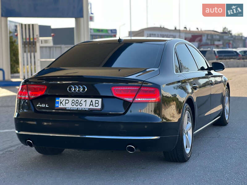 Седан Audi A8 2013 в Харькове