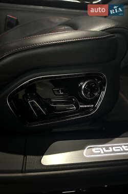 Седан Audi A8 2017 в 