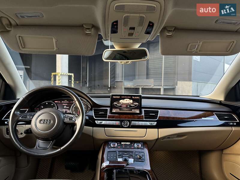 Седан Audi A8 2011 в Івано-Франківську
