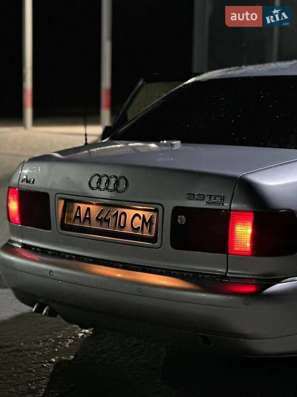Седан Audi A8 2001 в Николаеве