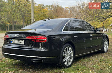 Седан Audi A8 2017 в 